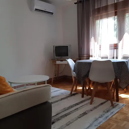 Apartment Emina *